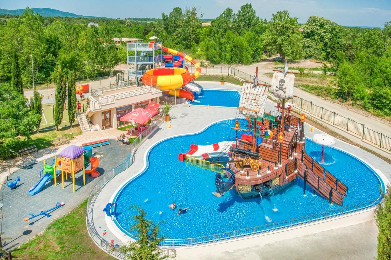 Hermes Club Hotel Carewo Zewnętrze zdjęcie